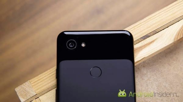 Камера в смартфонах Google Pixel и Samsung может тайно шпионить за пользователями